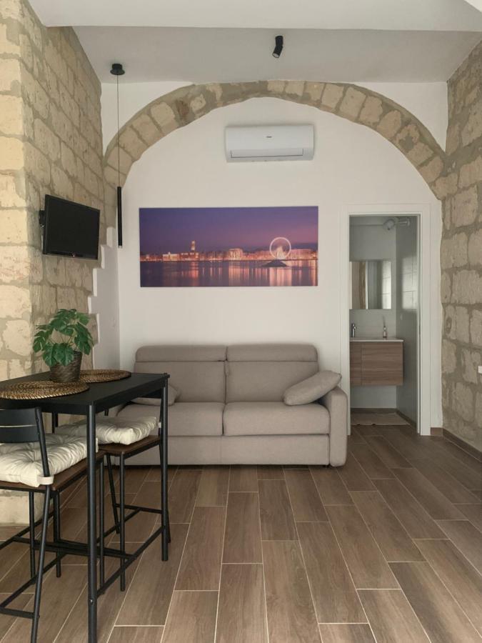 La Casa Degli Innamorati Bari Exterior foto